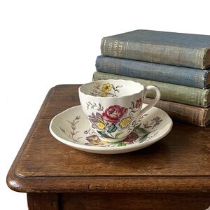 Spode England Gainsborough Floral Teacup & Saucer Set | Vintage Scalloped Edge